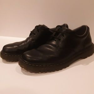 Dr. Martens Kent